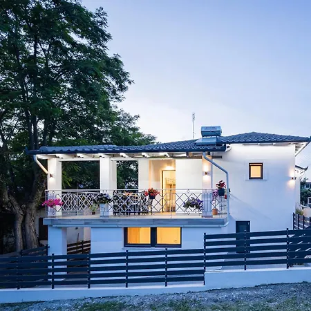 Montecasa إبانومي